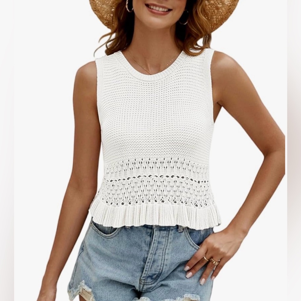 🤍 CiCiBird White Crochet Knit Tank Top – Size M (New with tags)